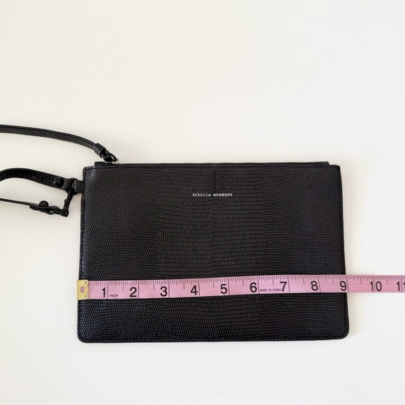 Rebecca Minkoff Wristlet Textured Leather Casual Classic Chic Minimal Black - Picture 6 of 7